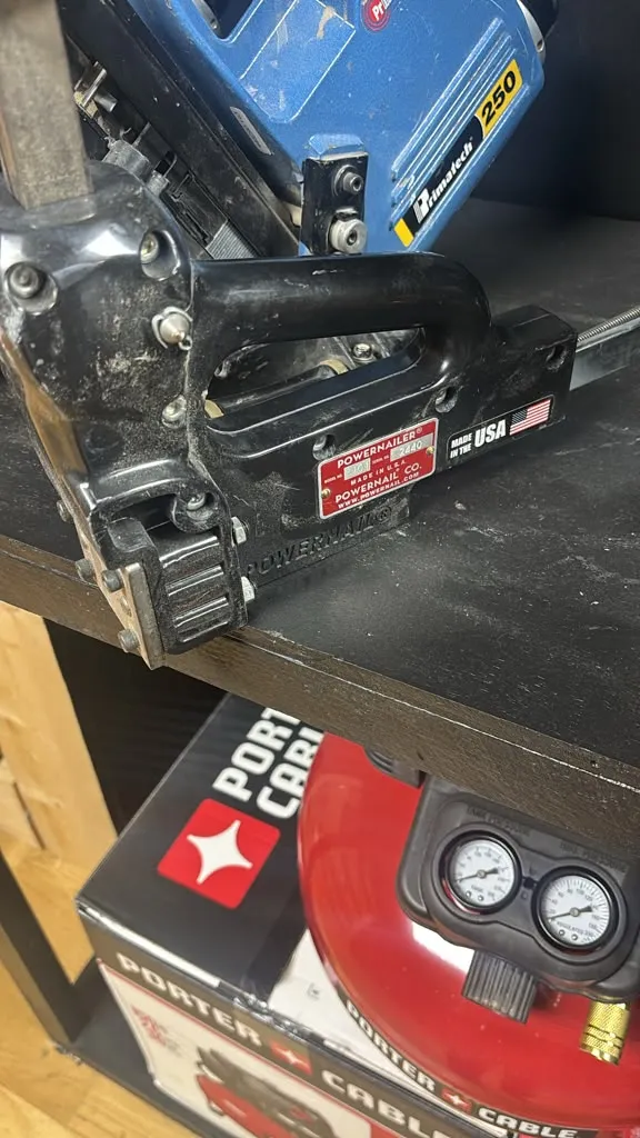 Power Nail Floor Installer