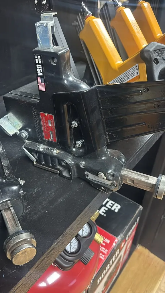 Power Nail 45 degree floor installer
